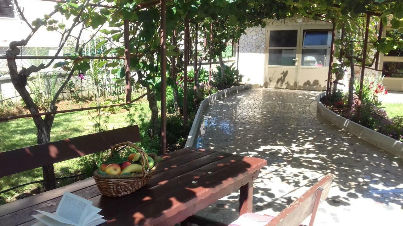 Apartment Anna โปเรช ภายนอก รูปภาพ