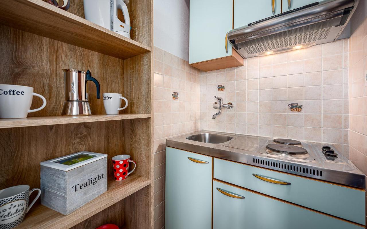Apartment Anna โปเรช ภายนอก รูปภาพ
