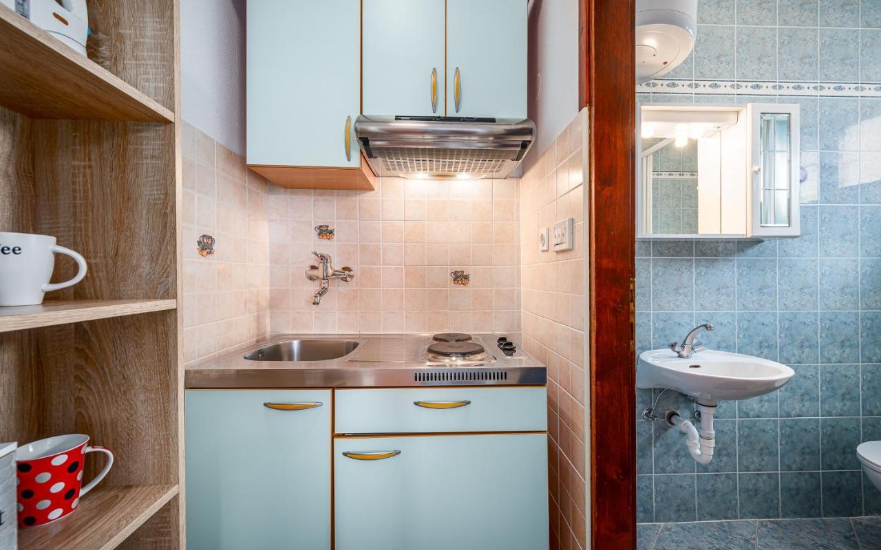 Apartment Anna โปเรช ภายนอก รูปภาพ